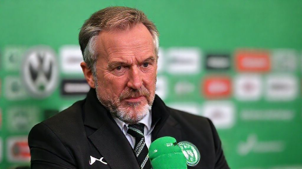 【更衣室风暴】沃尔夫斯堡总经理怒怼记者："要我走人随时可以！"