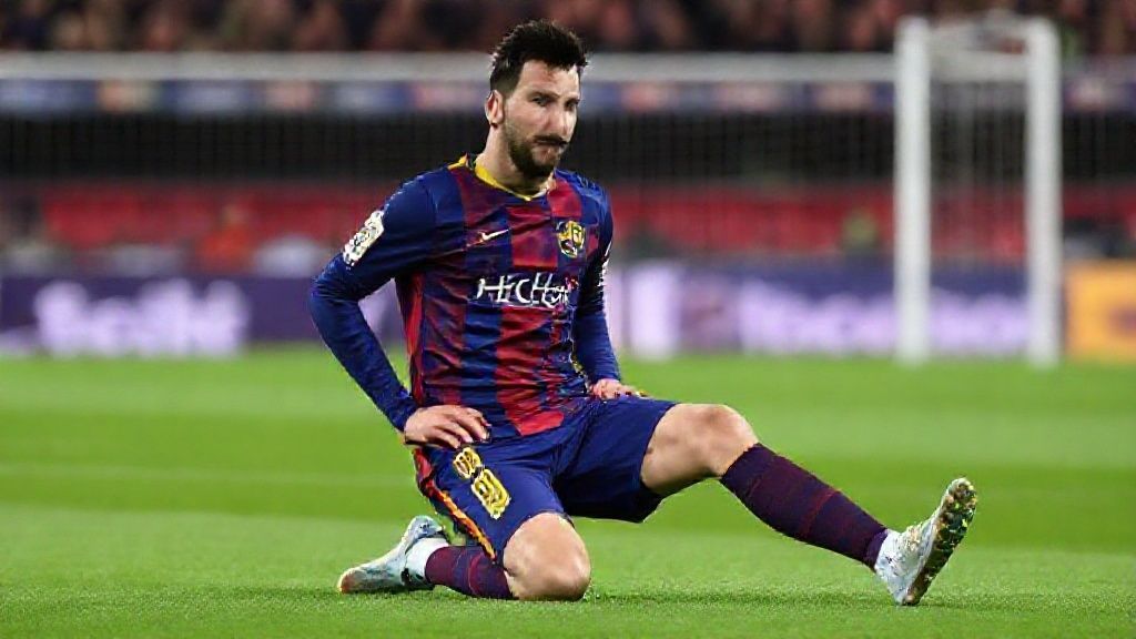 巴萨临阵折将！小将卡萨多赛前突发伤情退出首发